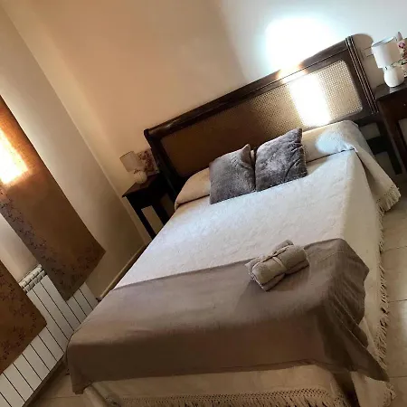 Espectacular Rosales De Gredos Ferienhaus